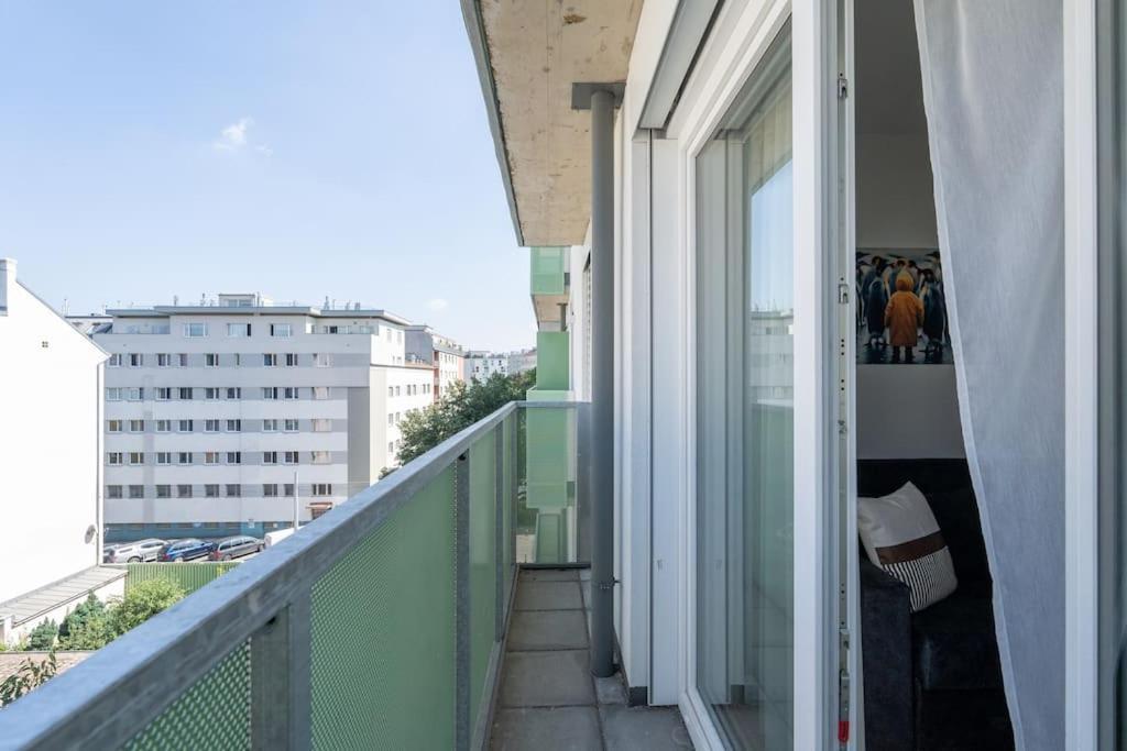 Trendy 1Br, Direct City Access By Hm Wenen Buitenkant foto