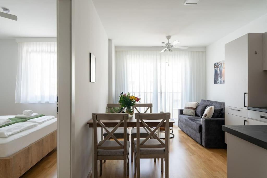 Trendy 1Br, Direct City Access By Hm Wenen Buitenkant foto